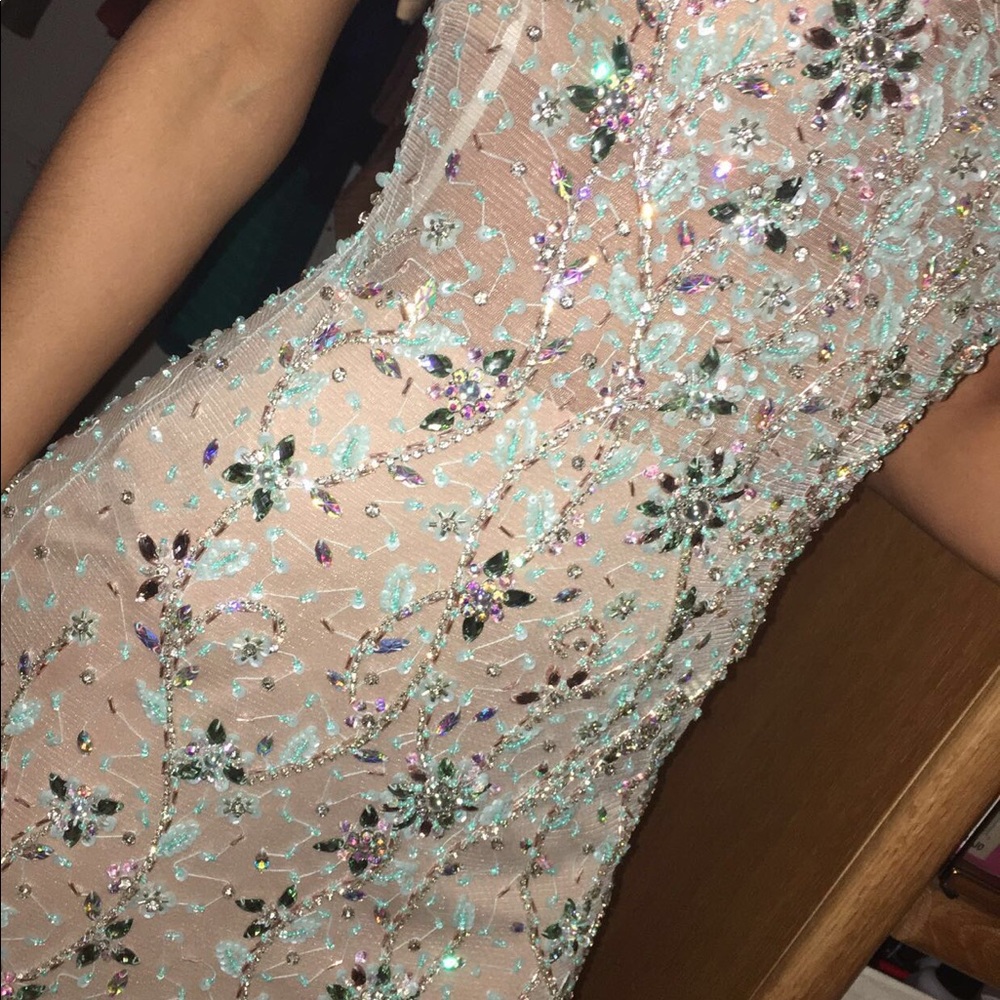 DAVIDS BRIDAL MERMAID STYLE PROM DRESS